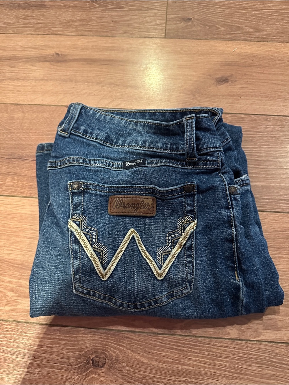 Wrangler Women's Dark Blue Denim Boot Cut Jeans with Embroidered Pocket